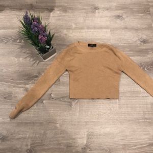Nude Sweater cropped